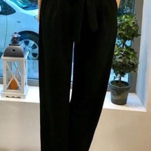Pantalón con bolsillo a los lados