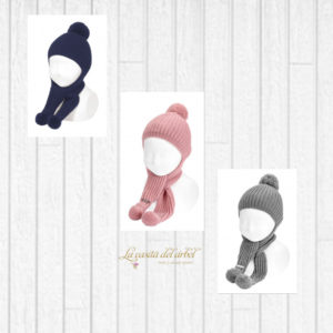 GORRO BUFANDA PUNTO INGLÉS CON BORLONES DE LANA EN LAS TERMINACIONES DE LA BUFANDA, CONDOR, INVIERNO 2020